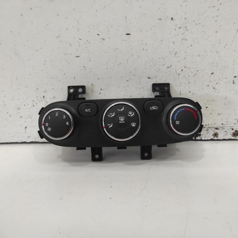 heater/aircon controls
