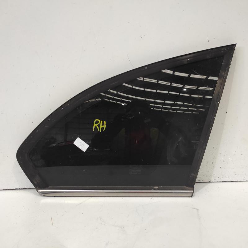 side glass rear right