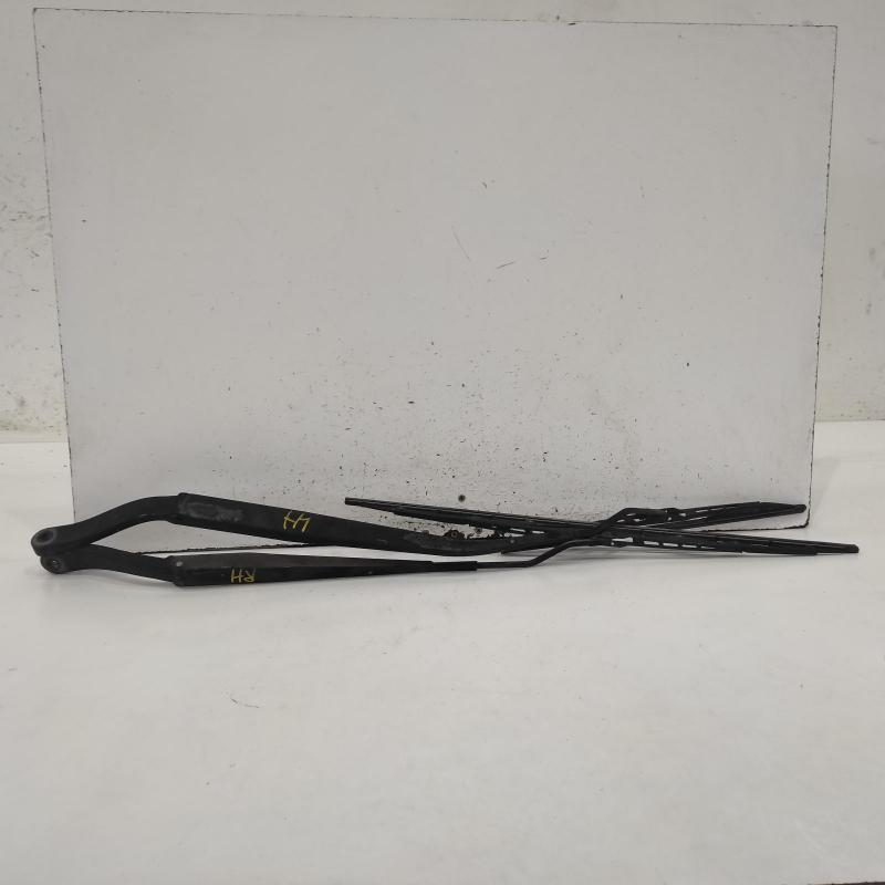 wiper arm