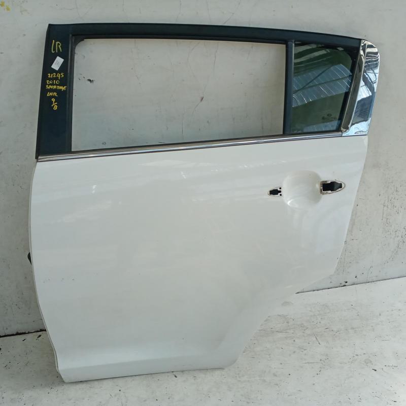 door/sliding rear left