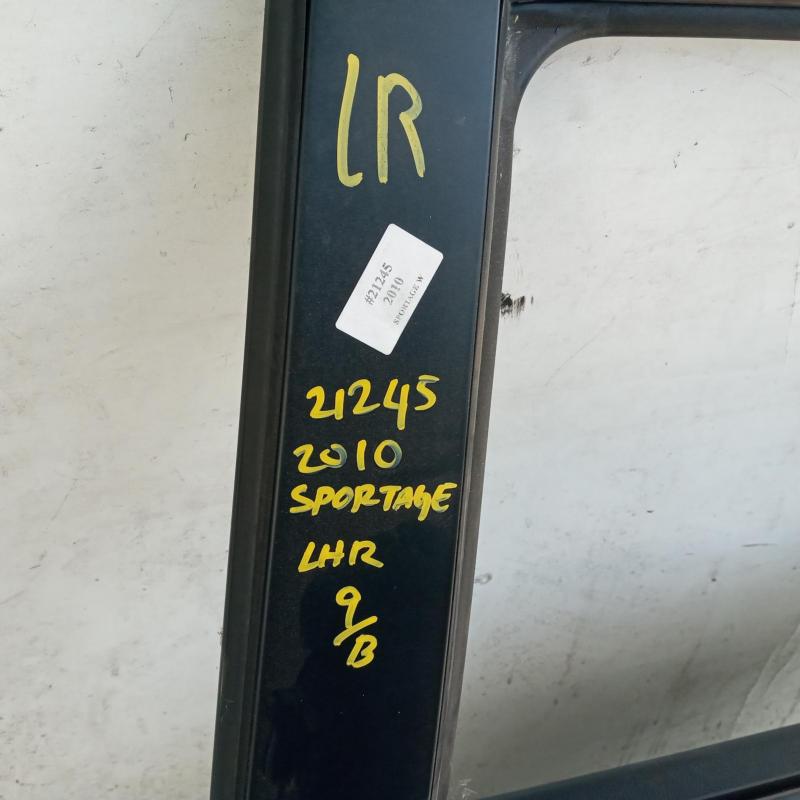 door/sliding rear left