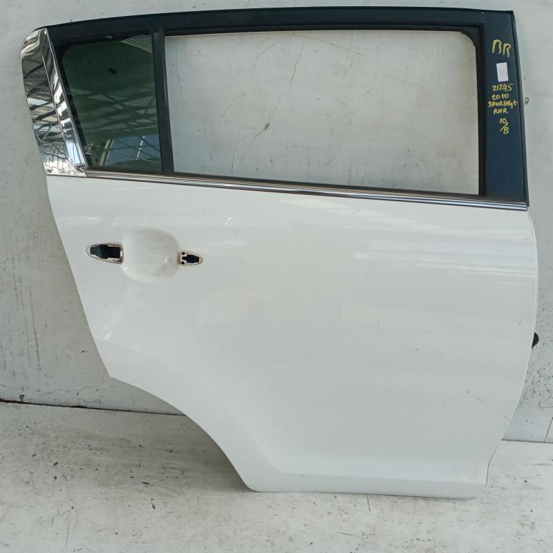 door/sliding rear right