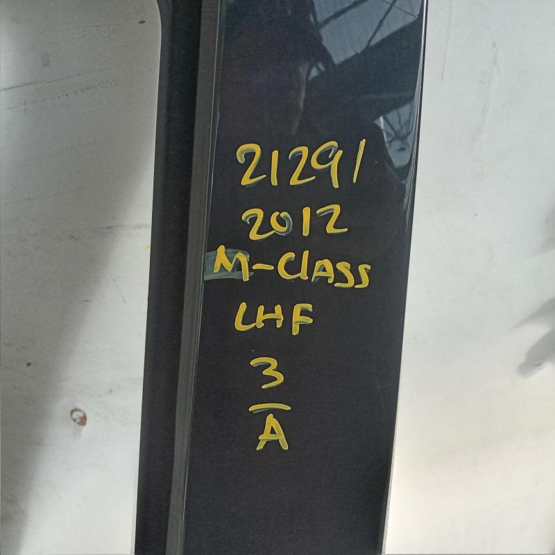 door front left