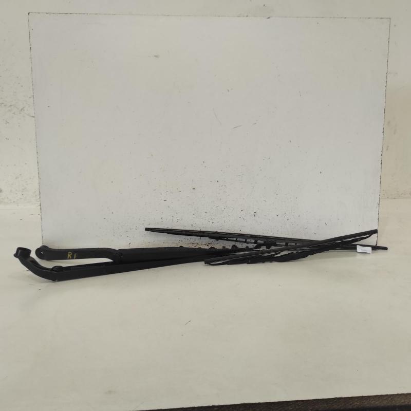 wiper arm