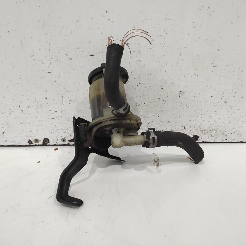 power steering reservoir