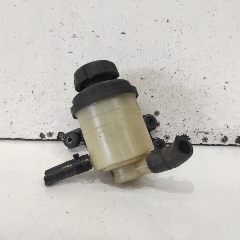 power steering reservoir