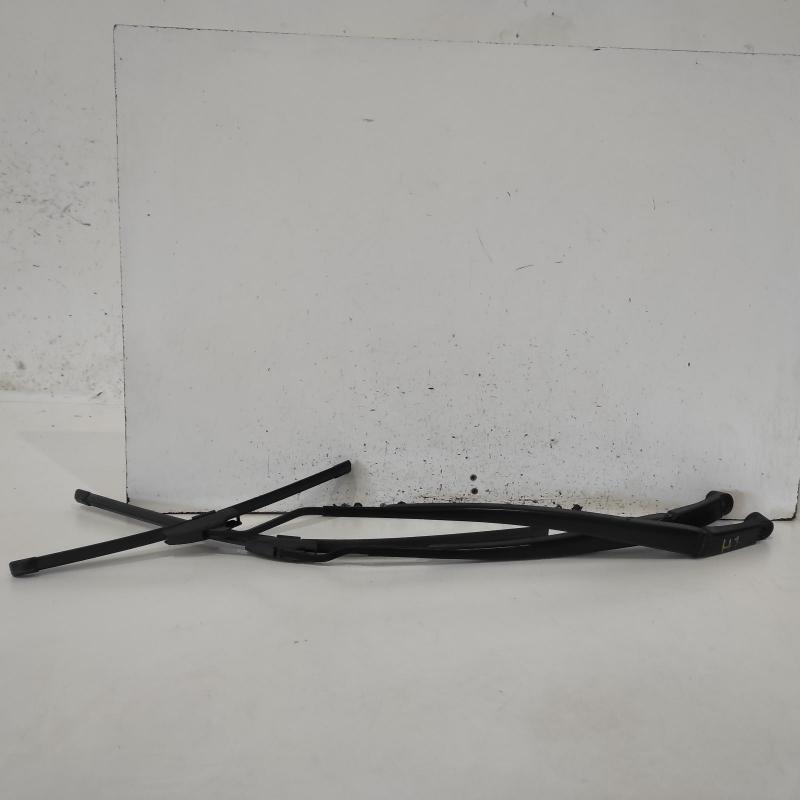 wiper arm