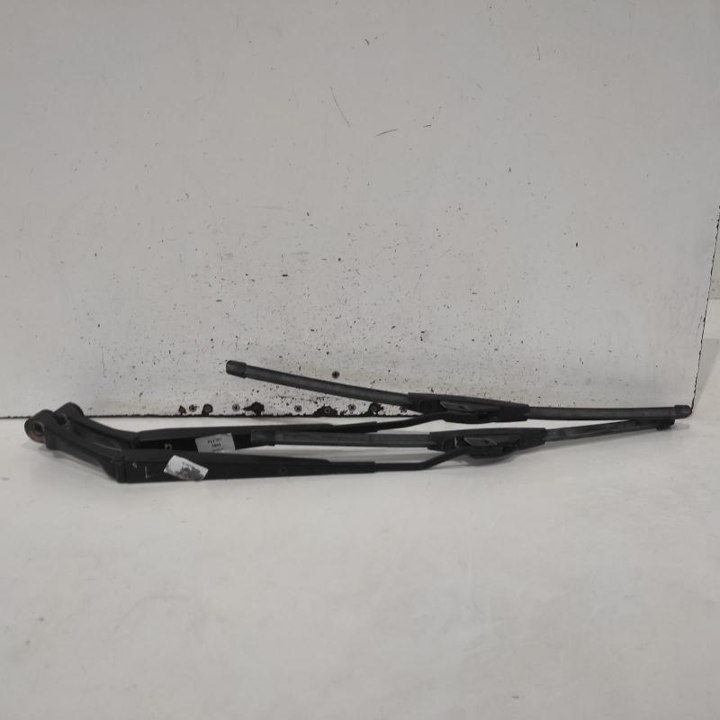 wiper arm