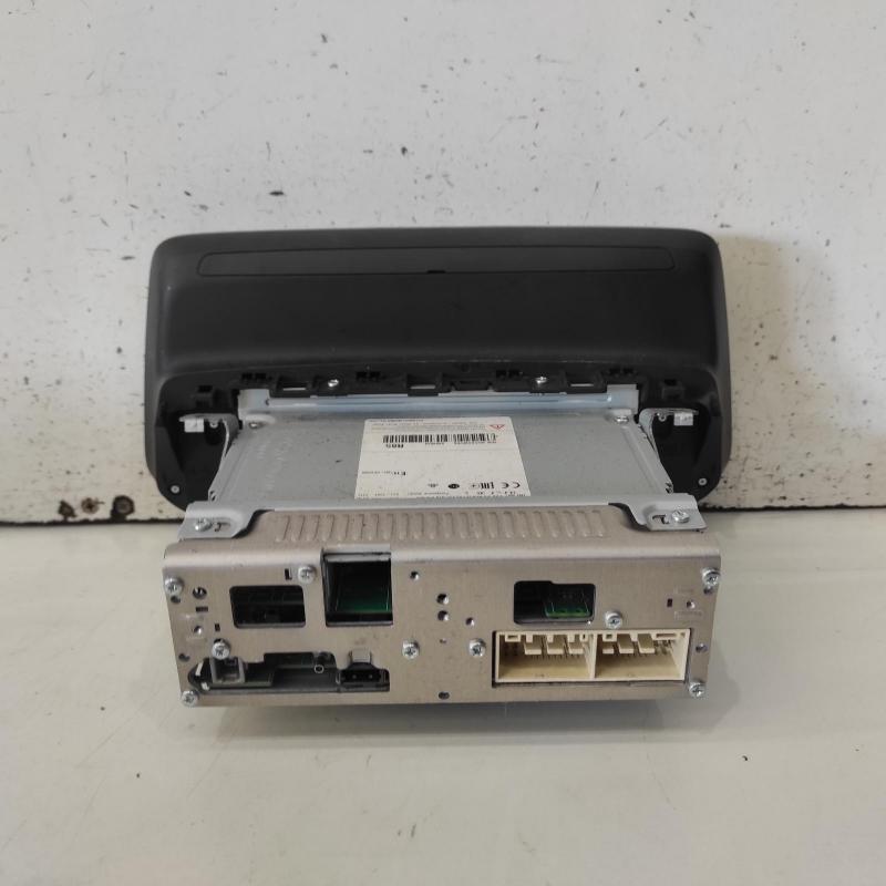 stereo/head unit