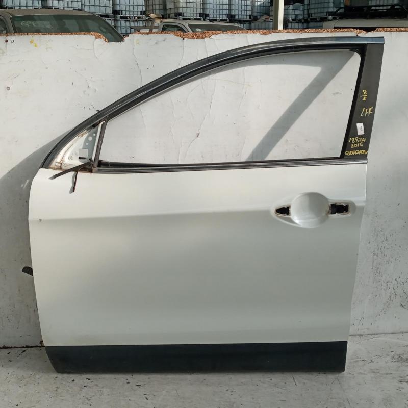 door front left