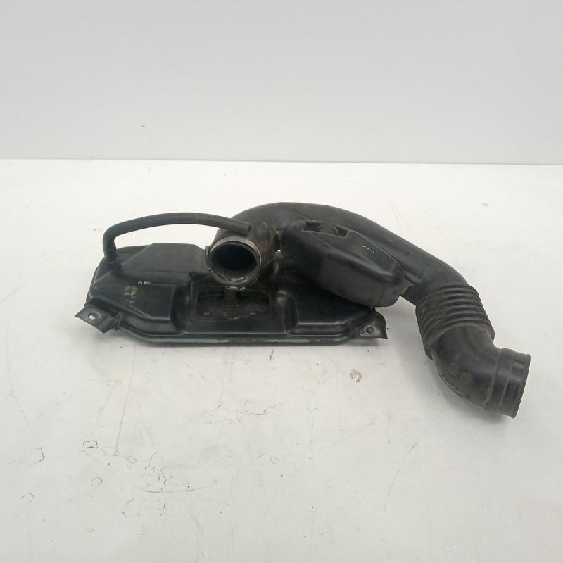 air cleaner duct/hose