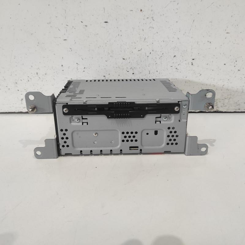 stereo/head unit