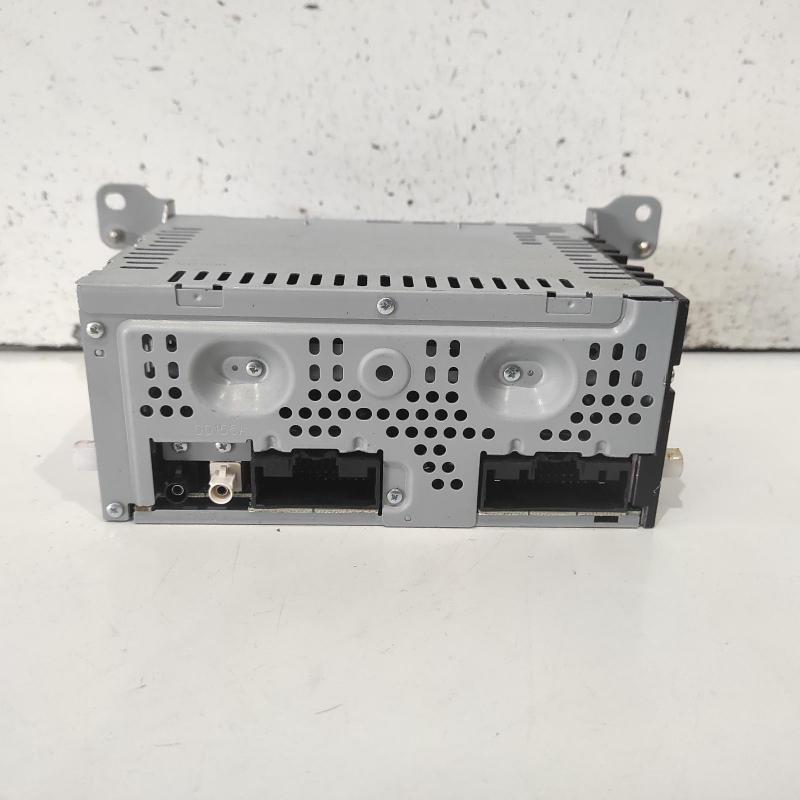 stereo/head unit
