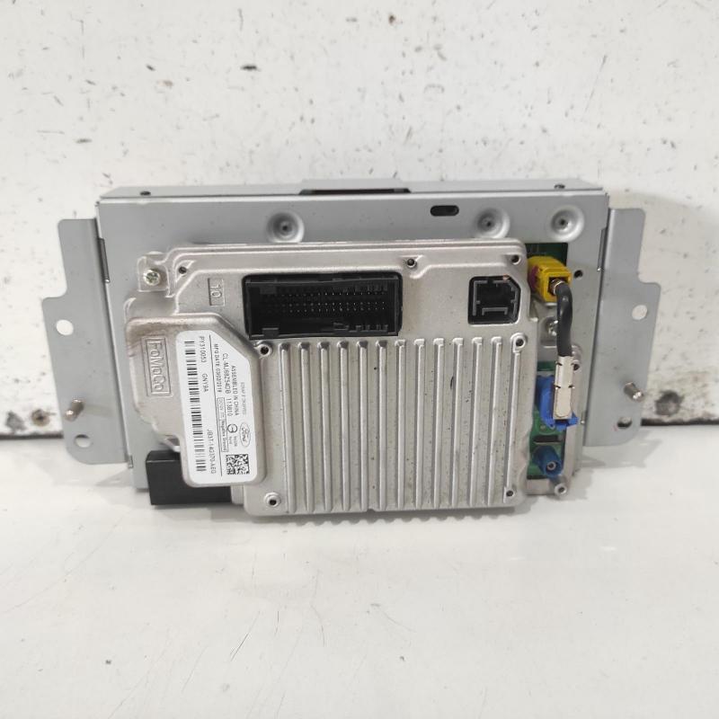 stereo/head unit