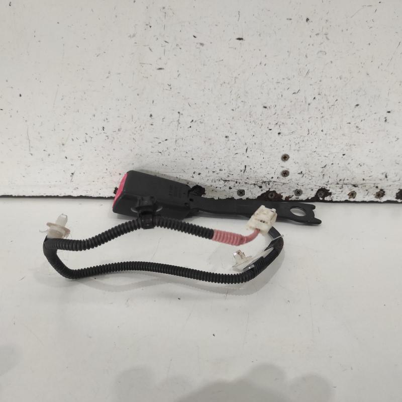 seat belt stalk