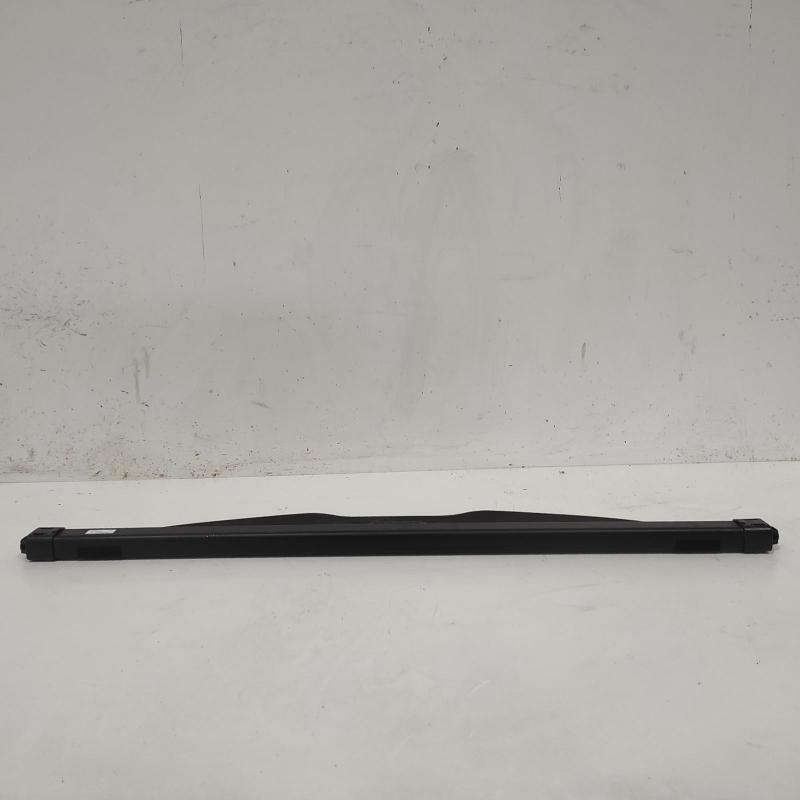 parcel shelf