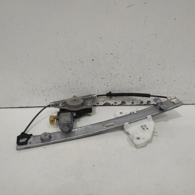 window regulator/motor rear left