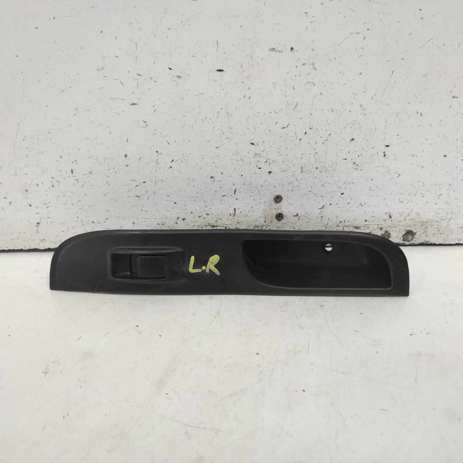 Triton Power Door Window Switch 2006-2015 lh rear,ml-mn,07/06-04/15 00022003 #694076