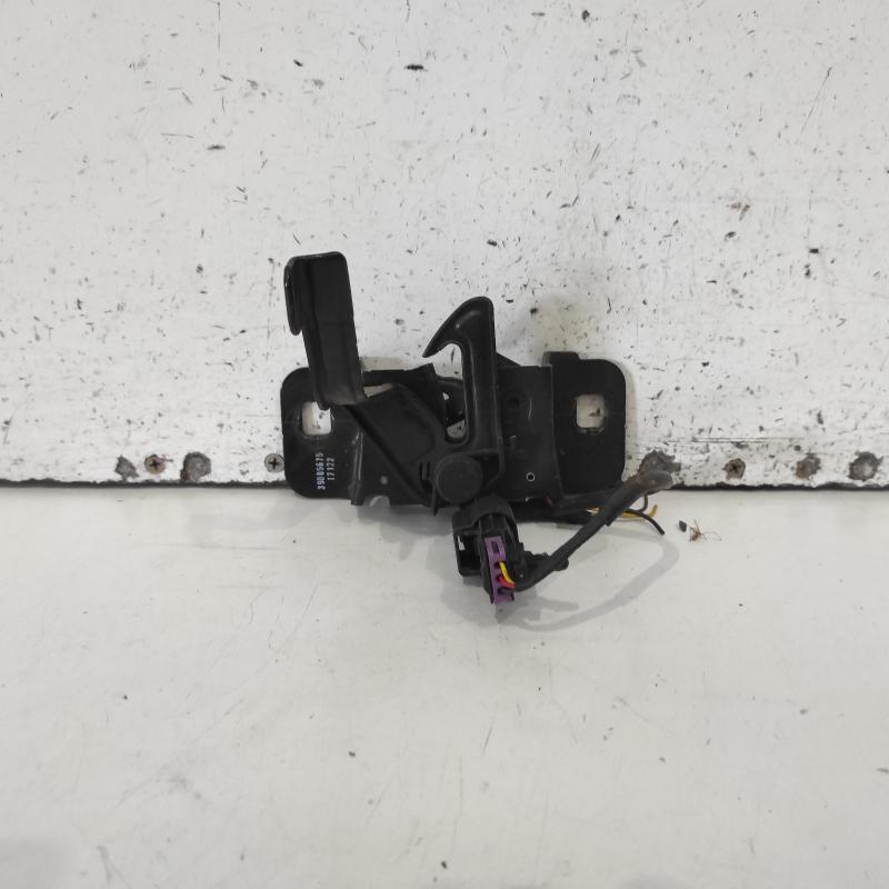 bonnet lock support
