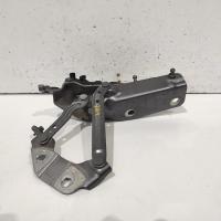 bonnet hinge/strut