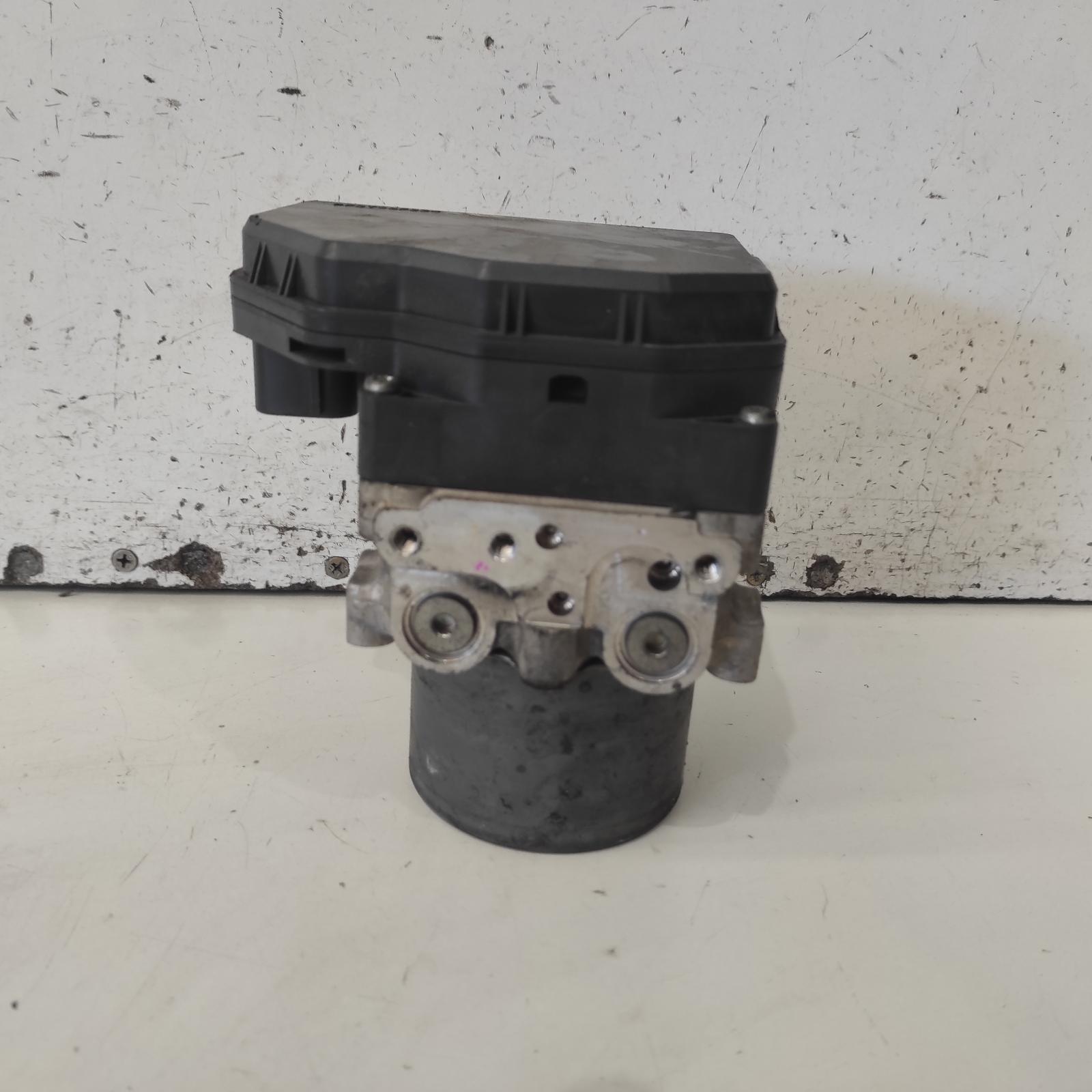 Triton Abs Pump/modulator 2009-2015 mn,p/n 4670a609,08/09-04/15 00021634 #694585