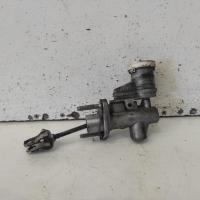 clutch master cylinder