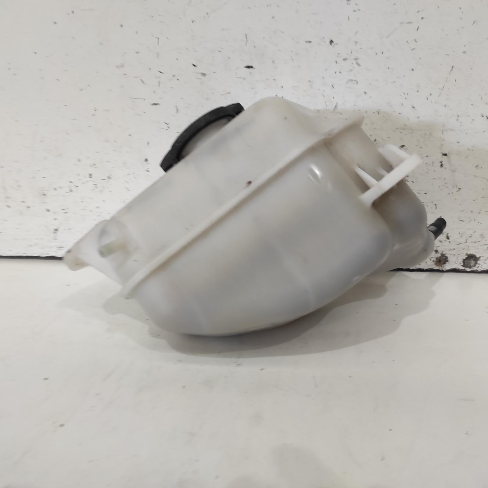Santa Fe Overflow Bottle 2012-2018 dm,06/12-02/18 00021923 #694692