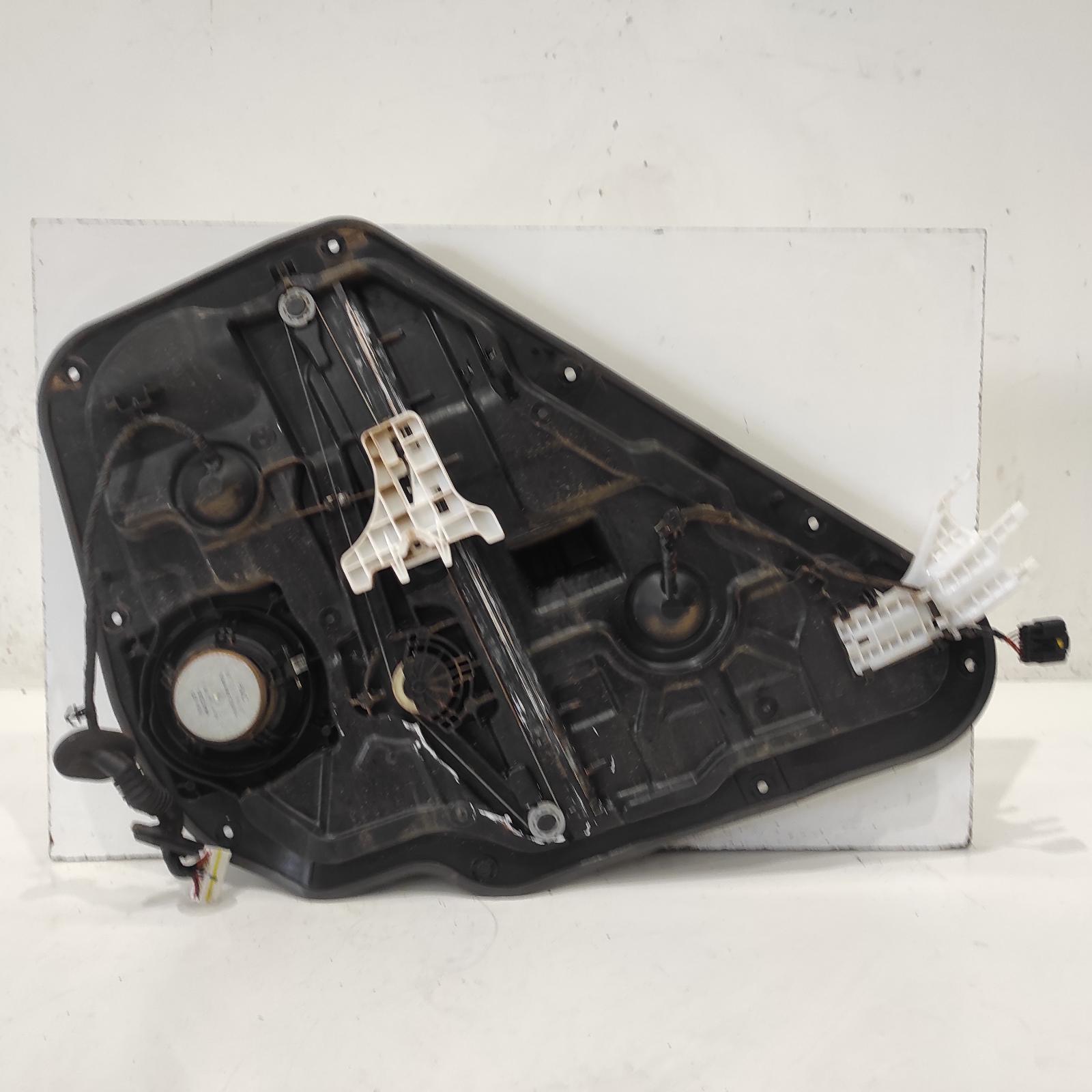 Santa Fe Window Regulator/motor Rear Right 2012-2018 dm,door reg & motor assy,06/12-02/18 00021923 #694705