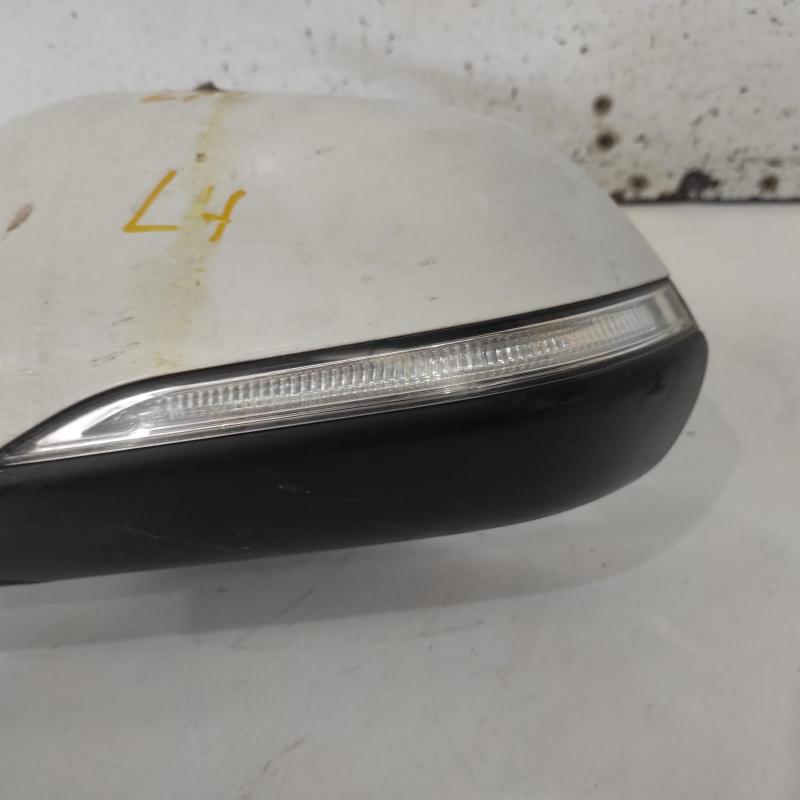 door mirror left