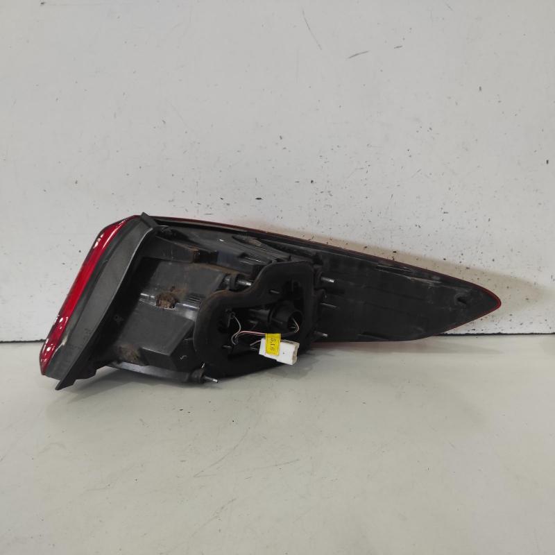 taillight left