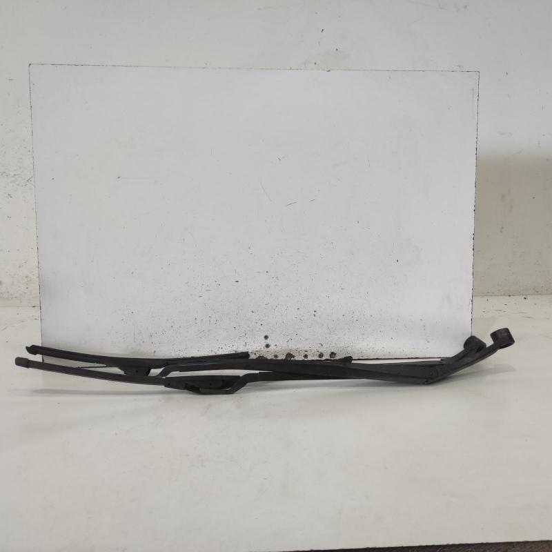 wiper arm
