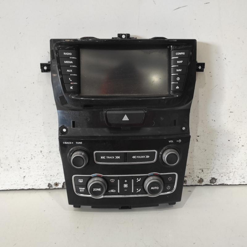 stereo/head unit