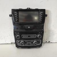 stereo/head unit