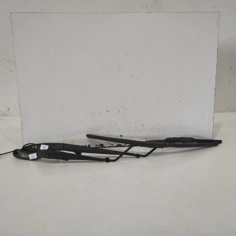 wiper arm