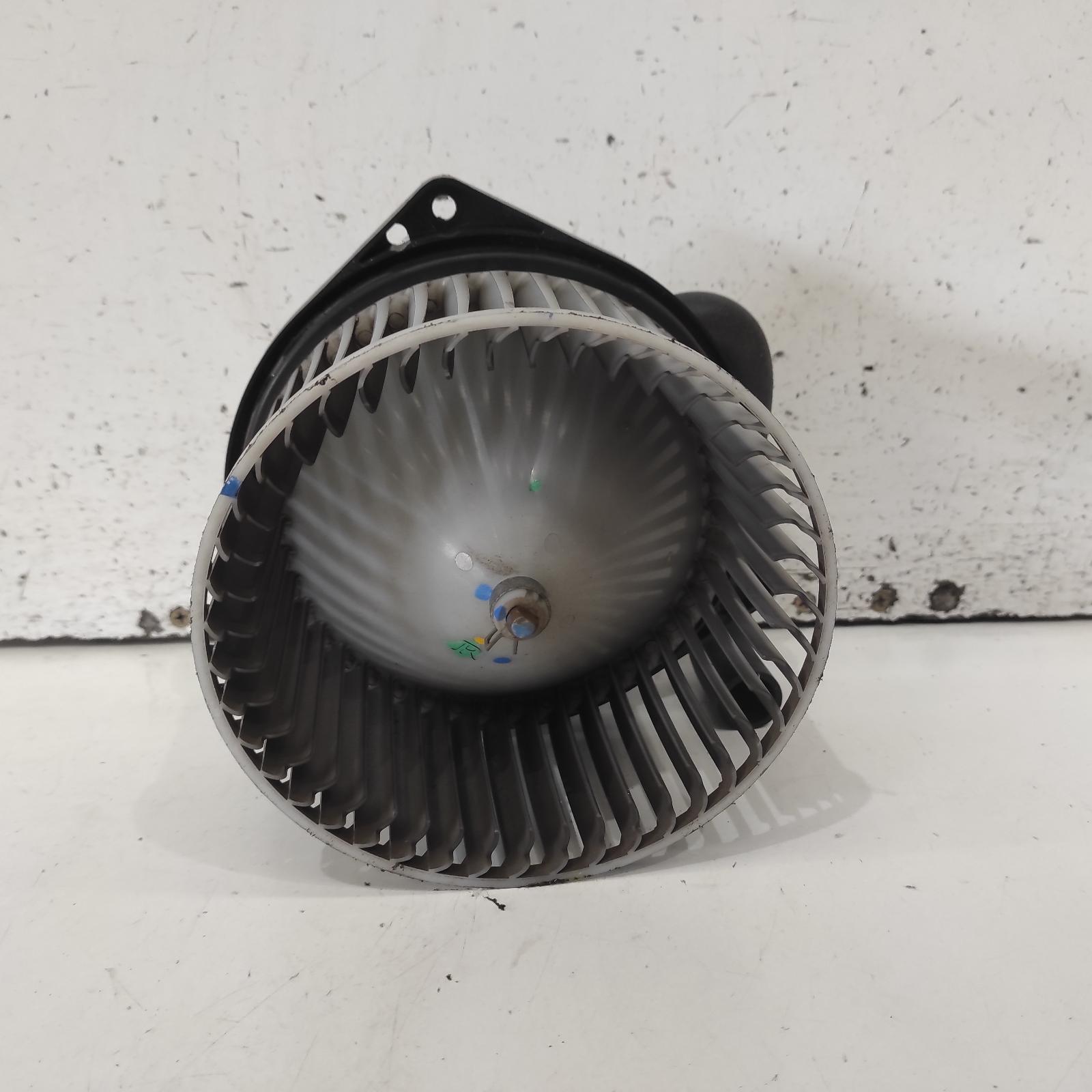 Triton Heater Fan/motor 2009-2015 mn,08/09-04/15 00021820 #695002