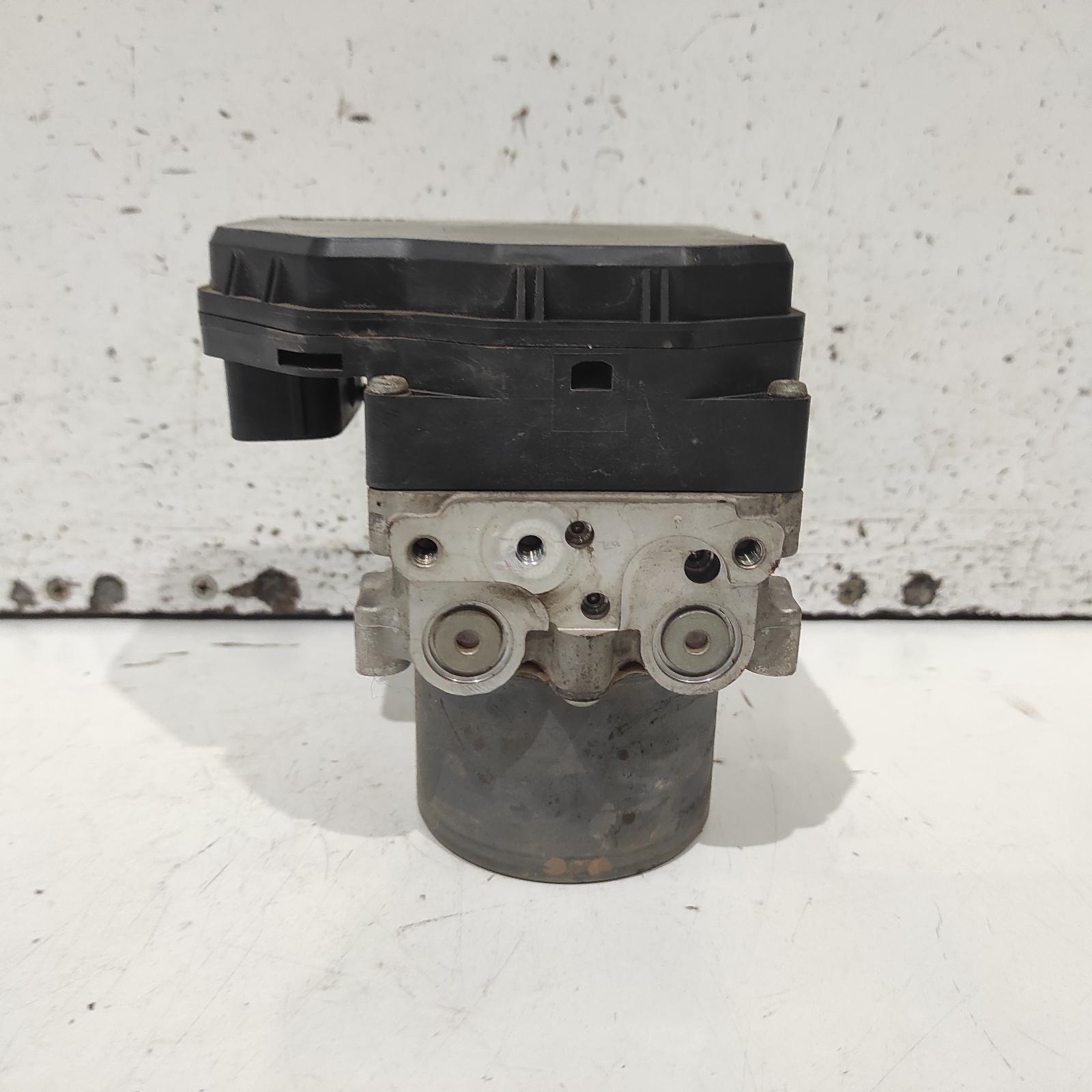 Triton Abs Pump/modulator 2009-2015 mn,p/n 4670a609,08/09-04/15 00021862 #695089