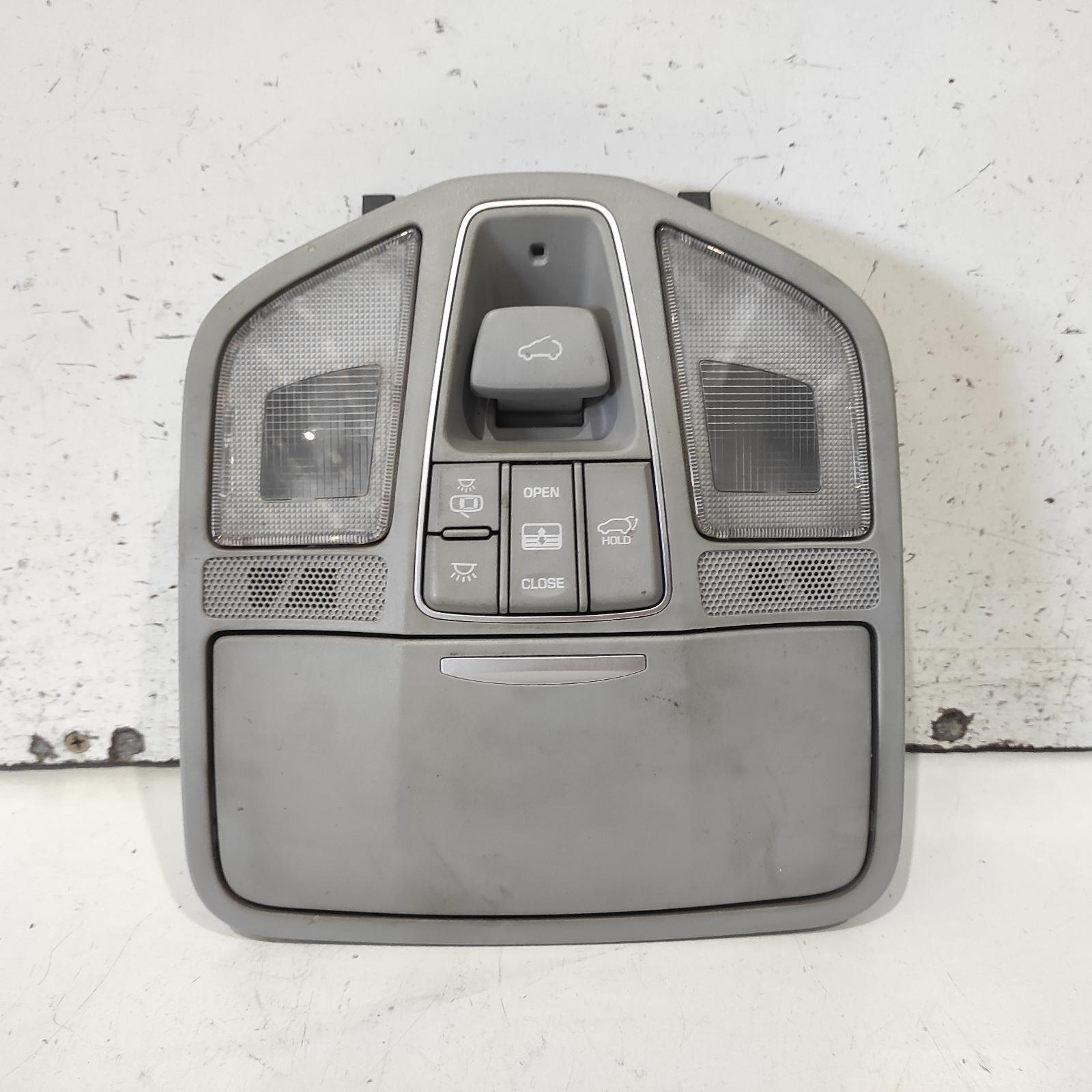 Santa Fe Courtesy Light 2015-2018 front,w/ sunroof switch,w/ sunglass holder type,dm,06/15-02/18 00022011 #695117