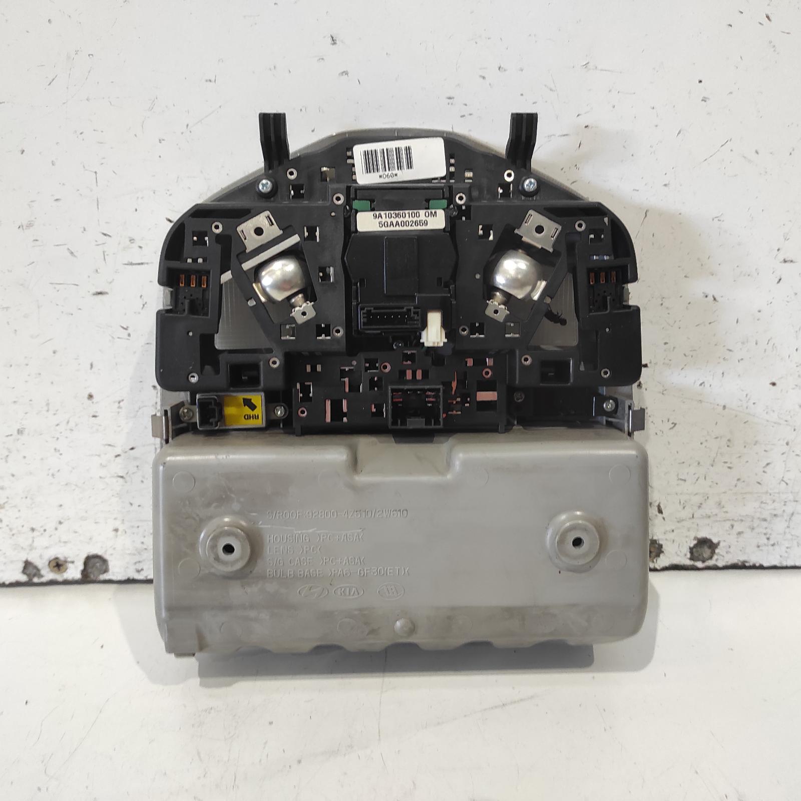 Santa Fe Courtesy Light 2015-2018 front,w/ sunroof switch,w/ sunglass holder type,dm,06/15-02/18 00022011 #695117