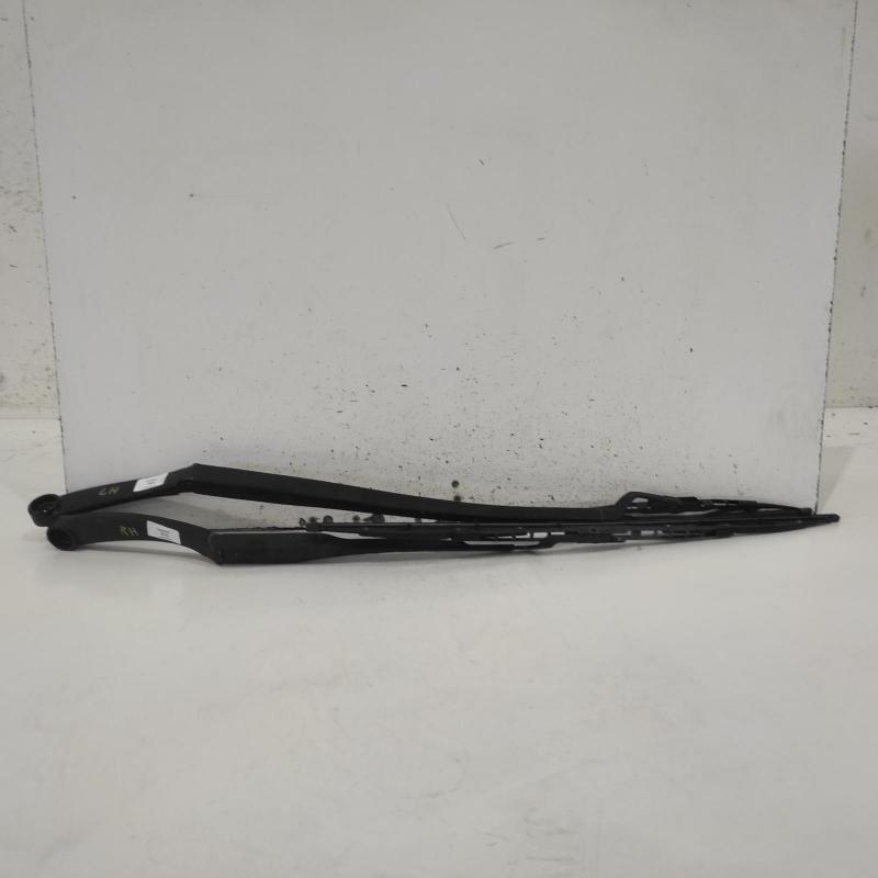 wiper arm