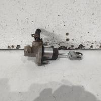 clutch master cylinder
