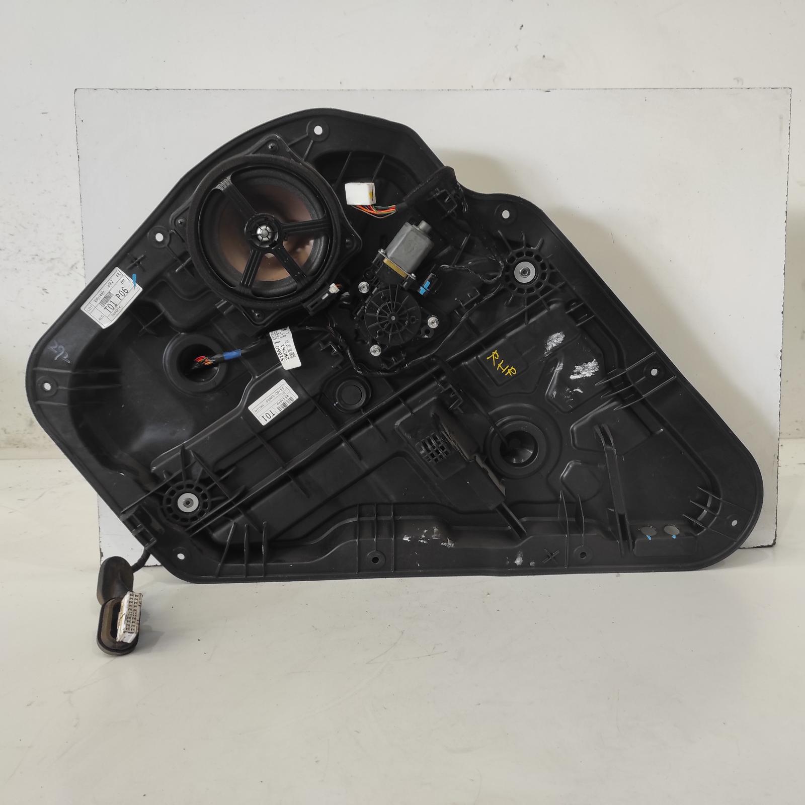 Santa Fe Window Regulator/motor Rear Right 2012-2018 dm,door reg & motor assy,06/12-02/18 00022011 #695185