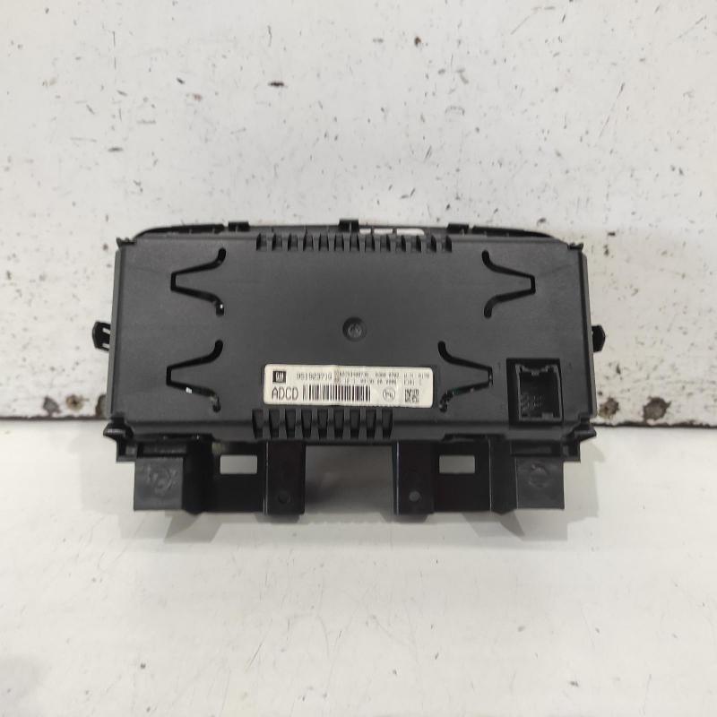 stereo/head unit