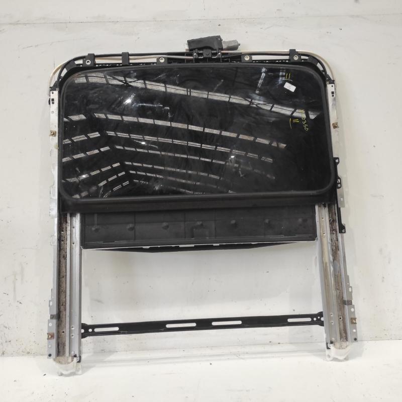 roof glass/sunroof