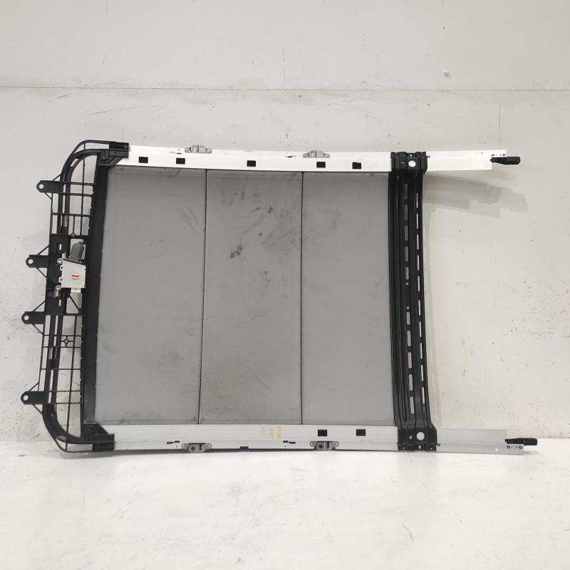 roof glass/sunroof