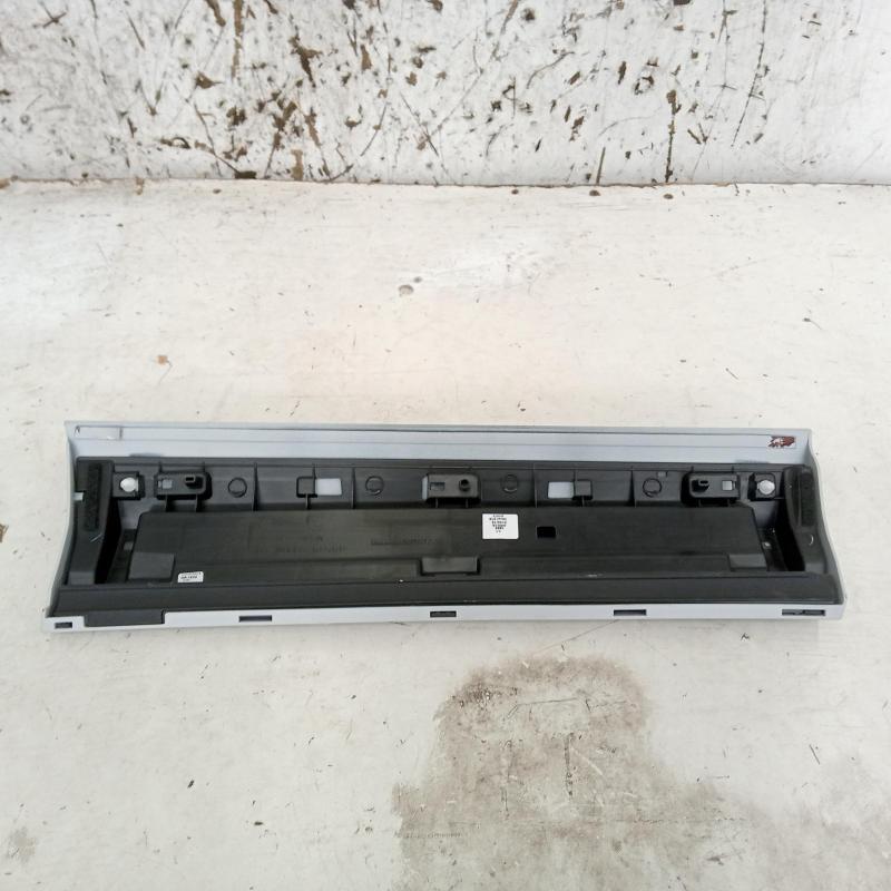 body/door mould
