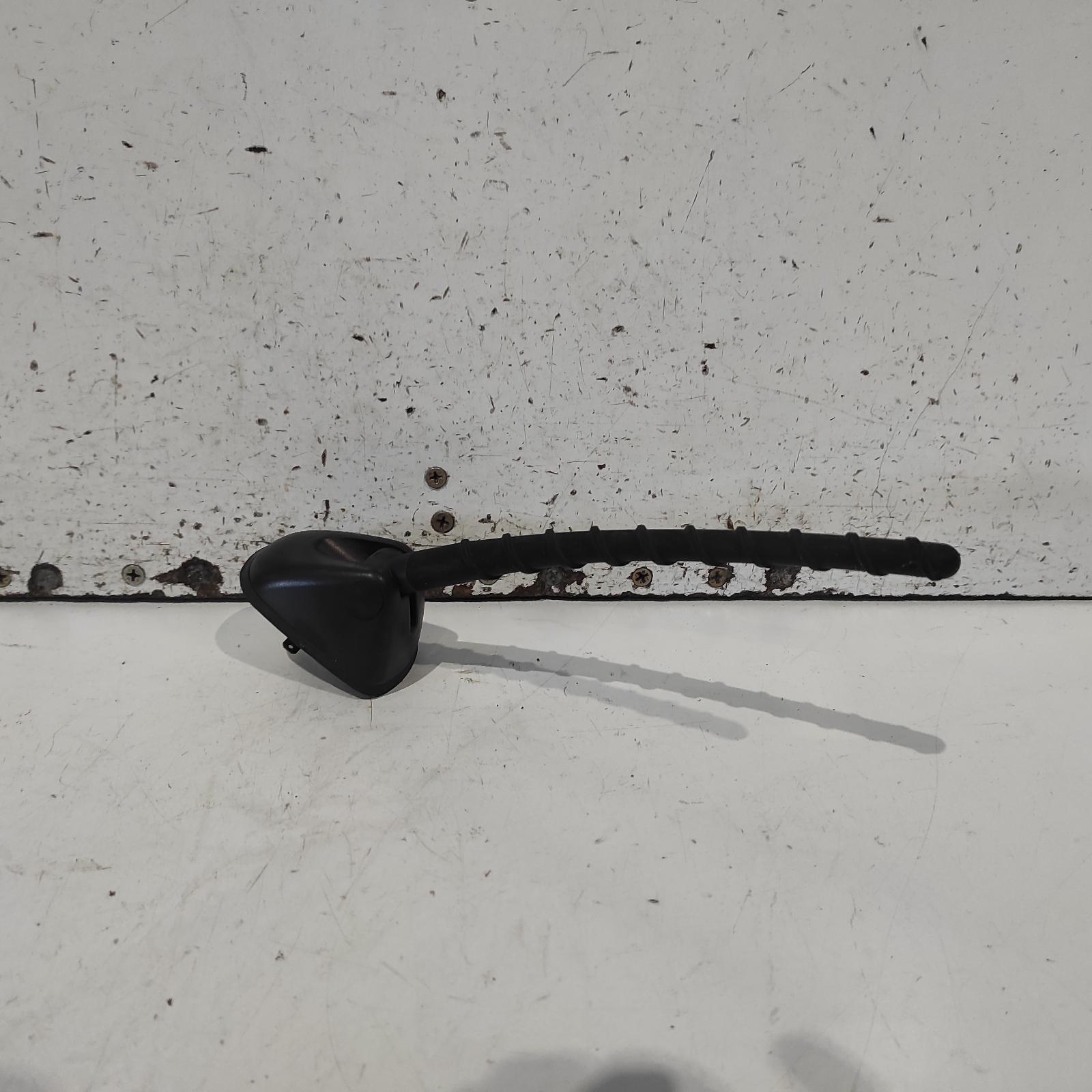 I30 Antenna 2007-2012 fd,09/07-04/12 00021644 #695944