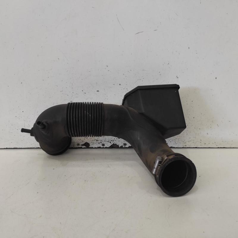 air cleaner duct/hose
