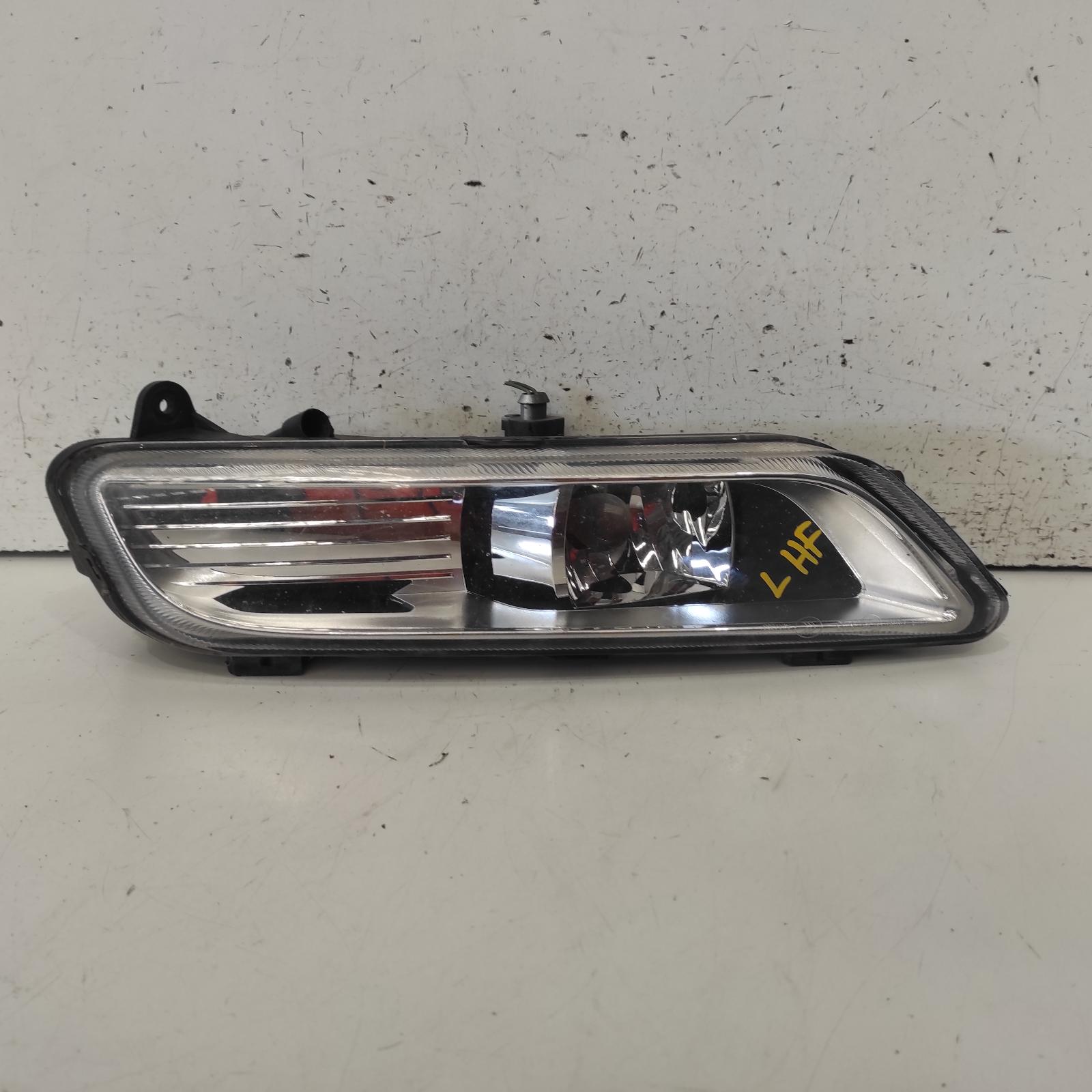 Passat Indicator/fog/side Left 2010-2015 bumper foglamp,3c/mk6 b7,sedan/wagon,non daytime running lamp,09/10-05/15 00021904 #696213