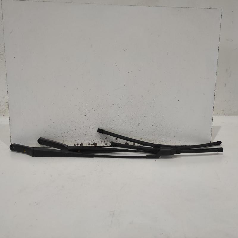 wiper arm