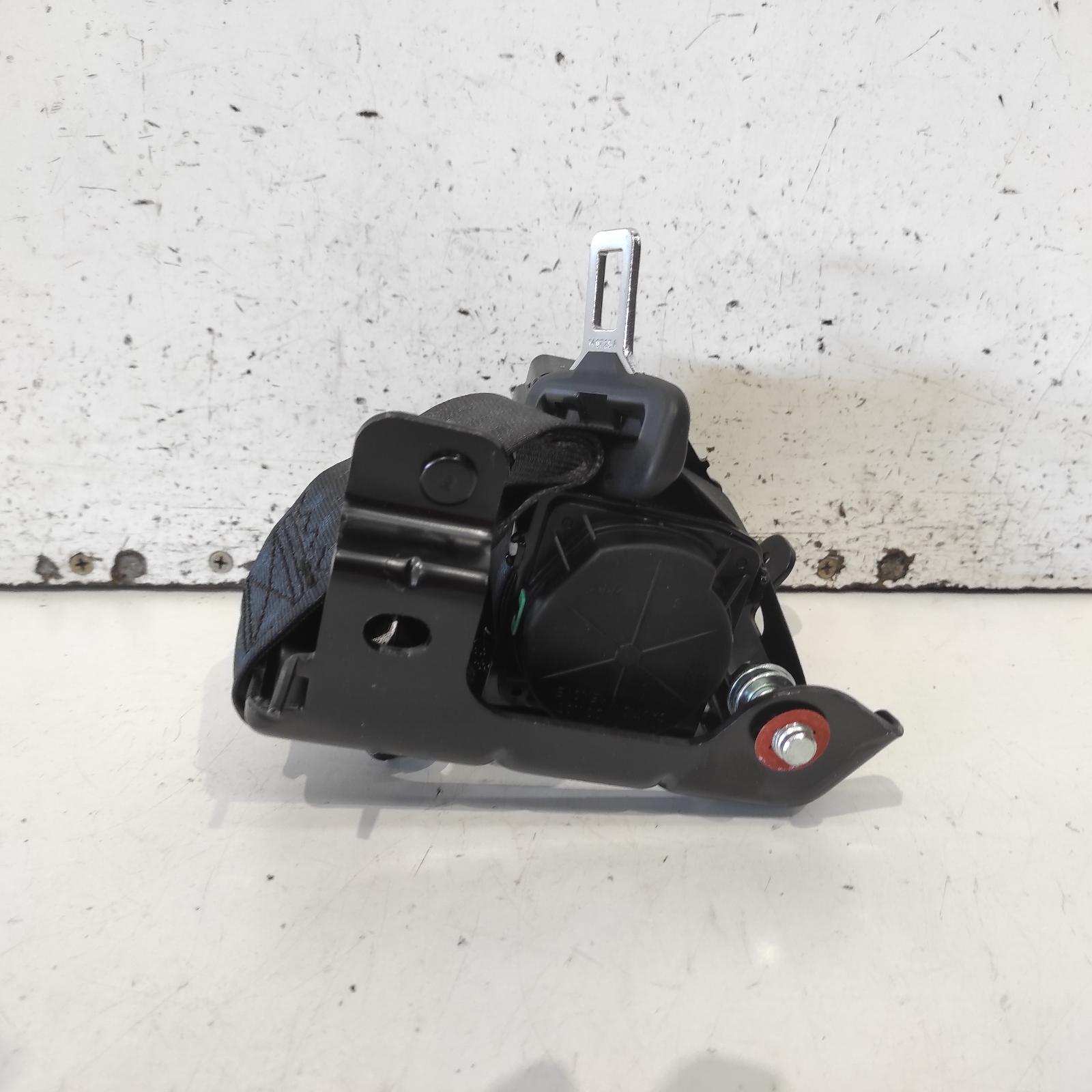 I30 Seat Belt Stalk 2012-2017 lh rear,seat belt only,gd,hatch,03/12-02/17 00022027 #696472